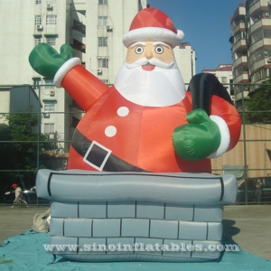 Père Noël gonflable rigolo géant