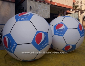 ballon de football gonflable géant à l'hélium