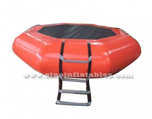 trampoline gonflable combiné avec une échelle sans ressorts