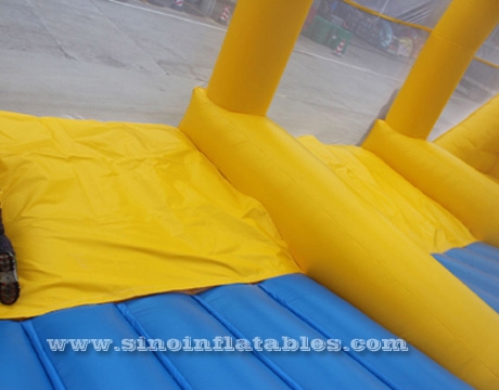 Adults hit n run outdoor inflatable obstacle course