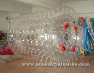 boule de rouleau gonflable de l'eau de PVC de forme de cylindre