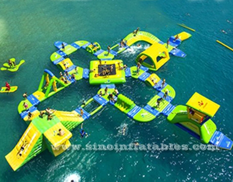 combinated giant inflatable water park