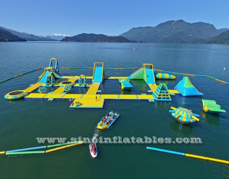 giant floating island inflatable water park