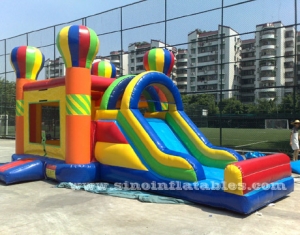 Maison de rebond gonflable pour enfants de ballon arc-en-ciel commercial