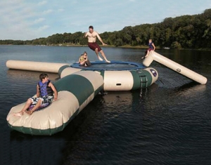 trampoline gonflable géant de l'eau extérieure faite sur commande avec la goutte