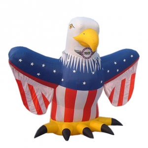 gonflable géante patriotique de l'aigle