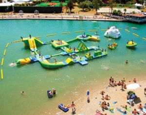 les enfants N adultes géant gonflable flottant parc de l'eau