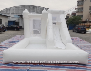 château gonflable blanc de mariage amusant pour enfants avec toboggan et piscine à balles